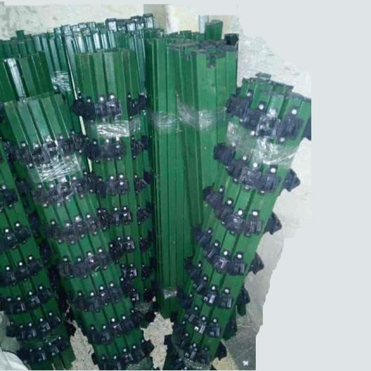 Electric-Fence-W-Posts-in-Kenya-1-peregrine-technologies